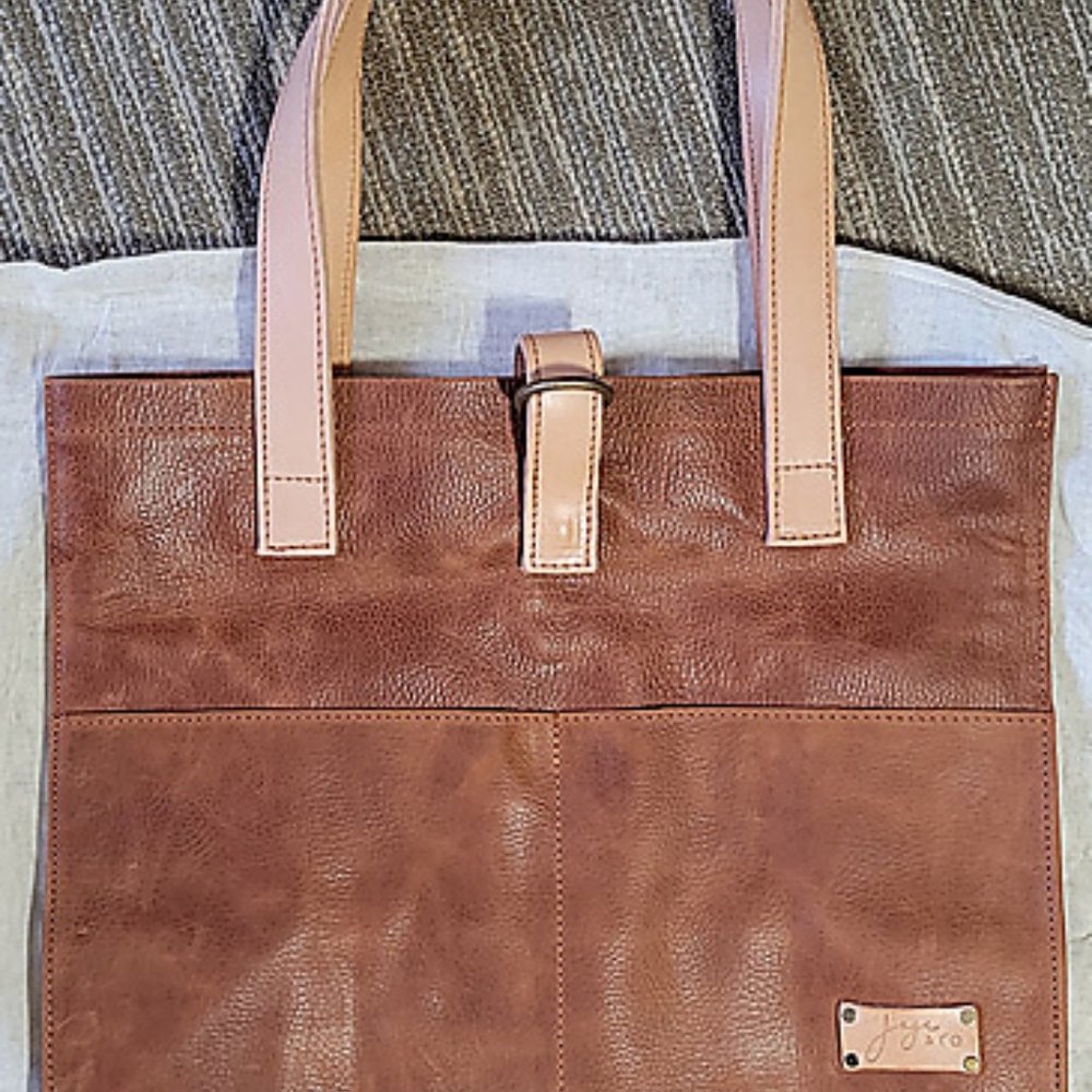 Joji & Co. - Box Tote, Brown